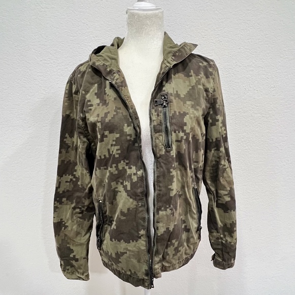 Guess Camo Jacket S - Picture 1 of 7